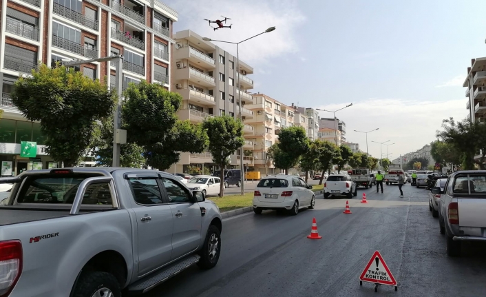 İzmir'de drone destekli trafik denetimi