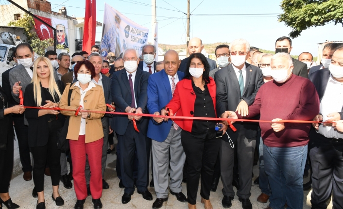 Karabağlar'ın 17. semt merkezi törenle açıldı