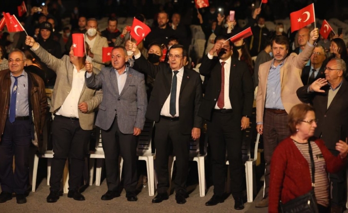 Konaklılar Cumhuriyet Bayramını Gültepe’de kutladı