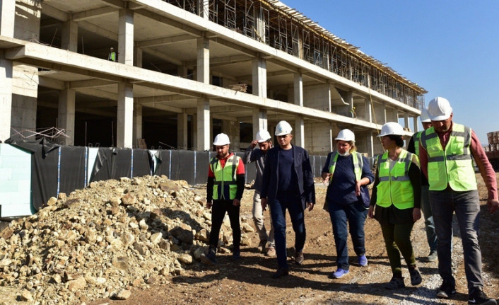 Başkan Acar hastane inşaatını yerinde inceledi