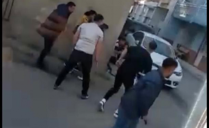 İzmir'de silahlı kavga: Olay anları kamerada, 10 gözaltı