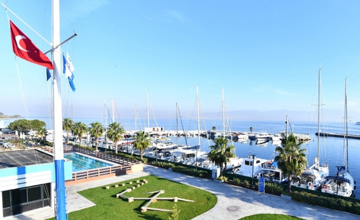 İzmir Marina yeni yüzüyle kentin gözdesi