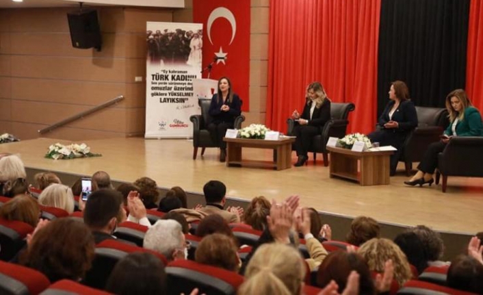 Başkan Sengel Çiğli ’de Kadının Siyasetteki Yerini Anlattı