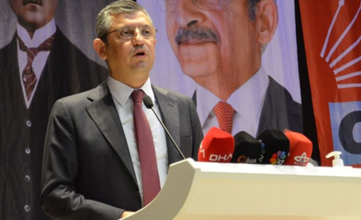 CHP'li Özel, Bakan Kurum'a seslendi: Cesaretiniz varsa İzmir'e aday olun!