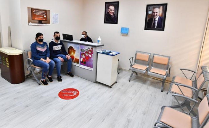 Eşrefpaşa Hastanesi Karşıyaka’da hizmet birimi açtı
