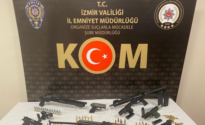 İzmir’de suç örgütüne yönelik eş zamanlı operasyon: 7 gözaltı