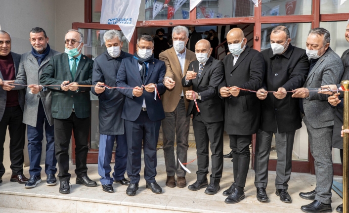 Narlıdere'de Meslek Fabrikası'nın yeni kurs merkezi kapılarını açtı
