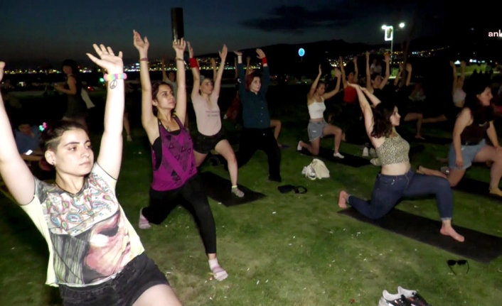 İzmir'de kadınlardan 'yoga yasağı' protestosu