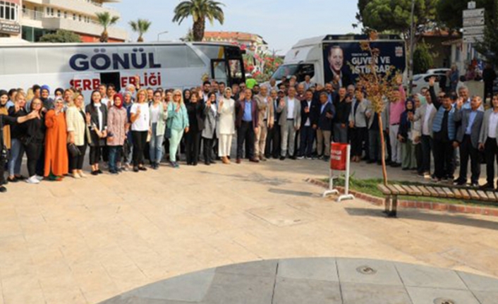 Genel Merkez’den AK Parti İzmir’e üye tebriği
