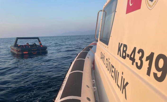 İzmir’de 18 göçmen kurtarıldı