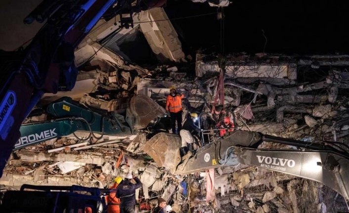 Depremlerde can kaybı 18 bin 991’e yükseldi