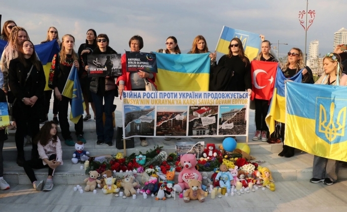 İzmir'deki Ukraynalılardan savaşın 1. yılında açıklama: Zafere ulaşacağız!