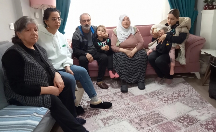 Malatya'dan İzmir'e gelen depremzede aile, felaketi anlattı