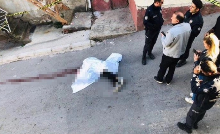 İzmir'de kadın cinayeti! Çocuğunun gözü önünde katletti
