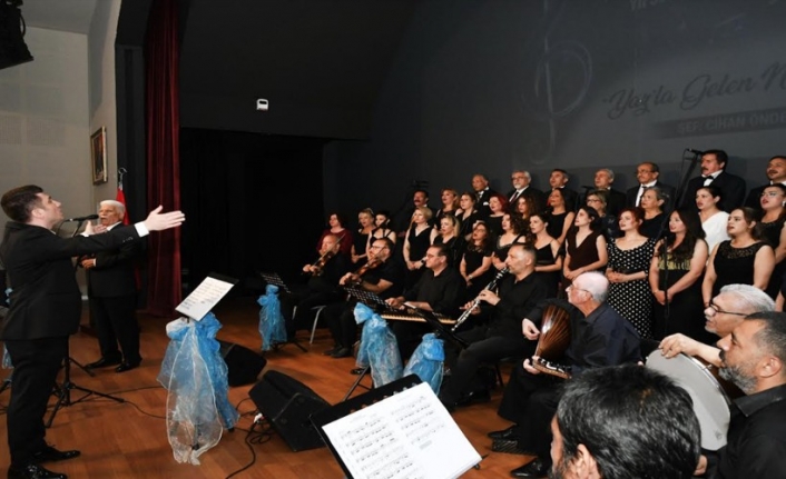 Karabağlar TSM Korosu'ndan yaza merhaba konseri