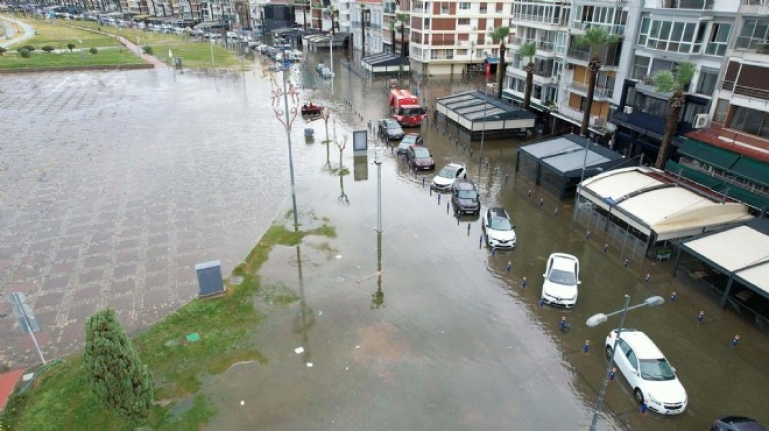 İzmir'in deniz patlaması raporu: İlk bilanço ortaya çıktı!