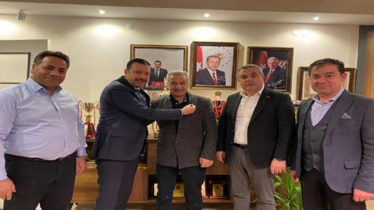 CHP'den AK Parti'ye Geçen Mehmet Baykara'dan Çağlar'a Destek