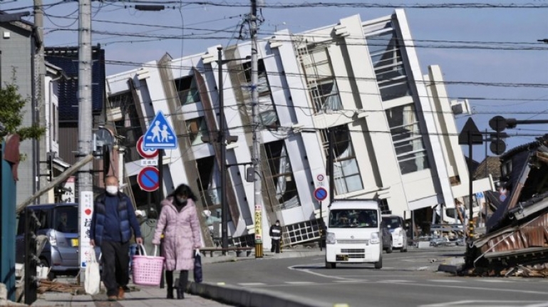 Japonya'daki depremlerde 92 kişi öldü