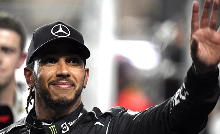 Formula 1'de flaş bir transfer: Lewis Hamilton, Ferrari ile anlaştı