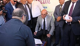 Başkan Tunç Soyer "Seyyar Makam" ile halkı dinledi