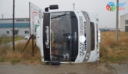 Afyonkarahisar'da belediye otobüsü şarampole devrildi