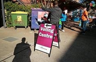 Avustralya’da erken oy kullanma süreci devam ediyor