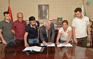 Büyükşehir Belediyesi, toplu iş sözleşmesi imzaladı