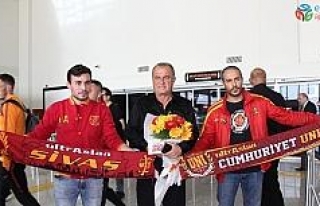 Şampiyon Galatasaray Sivas’ta