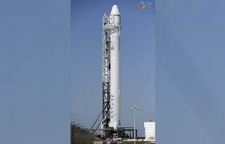 Şiddetli rüzgar SpaceX’in Falcon 9 roketinin fırlatılmasını...