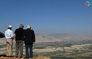Bolton ile Netanyahu Ürdün Vadisini gezdi