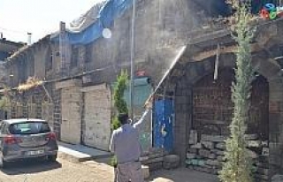 Diyarbakır’da ilaçlama çalışmaları devam ediyor