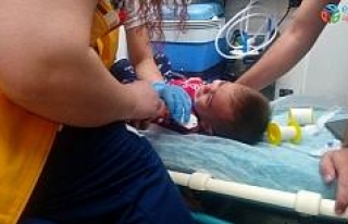 Akrebin soktuğu çocuk hastaneye kaldırıldı