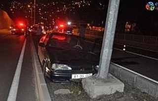 Alkollü sürücüyü kovalayan polis aracı kaza...