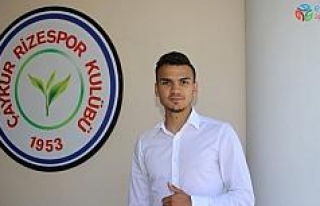 Çaykur Rizespor, Atakan Akkaynak ile anlaştı