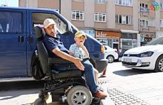 Hatalı engelli rampası engelli vatandaşın çilesi...