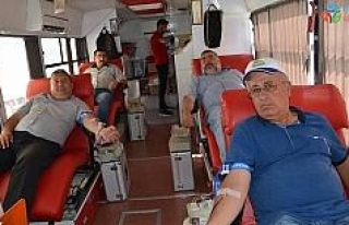 Korkuteli’nde kan bağışı standı açıldı