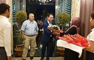Kuzey Irak heyeti Van’da çiçeklerle karşılandı