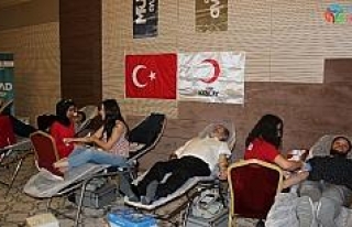 MÜSİAD, kan bağışı kampanyası düzenledi