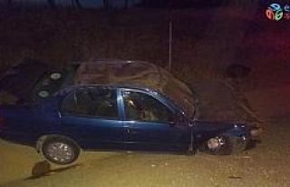 Otomobil şarampole yuvarlandı: 3 Yaralı