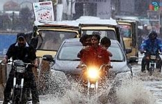 Pakistan’daki sel felaketinde ölü sayısı 17’ye...