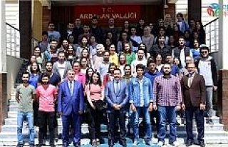 Vali Mustafa Masatlı, İŞKUR’un üniversite öğrencilerine...