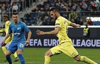Beşiktaş, Victor Ruiz transferini bitirdi