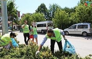 Bolu Belediyesi’nin temizlik kampanyasına ilk destek...