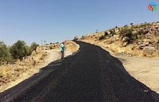Köylerde asfaltlama çalışmaları sürüyor
