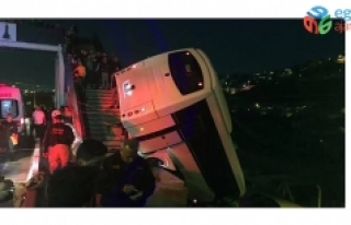 İzmir'de büyük kaza! 1'i ağır 7 yaralı