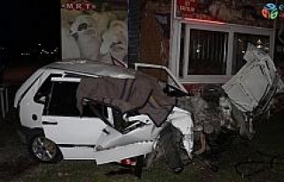 Manisa’da otomobil tıra arkadan çarptı: 1 ölü,...