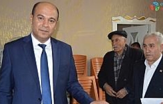 CHP Besni ilçe Başkanı Vakkas Açar oldu
