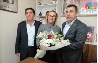 Pınar Susmuş Bayraklı CHP ilçe başkanlığına...