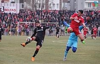 TFF 2. Lig: Yeni Çorumspor: 2 - Yılport Samsunspor:...