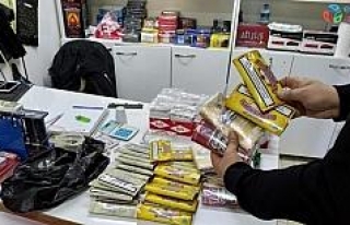 İzmir’de binlerce paket kaçak sigara ele geçirildi